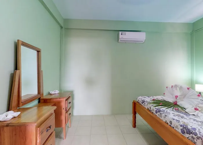 Hotel Laguna 3*